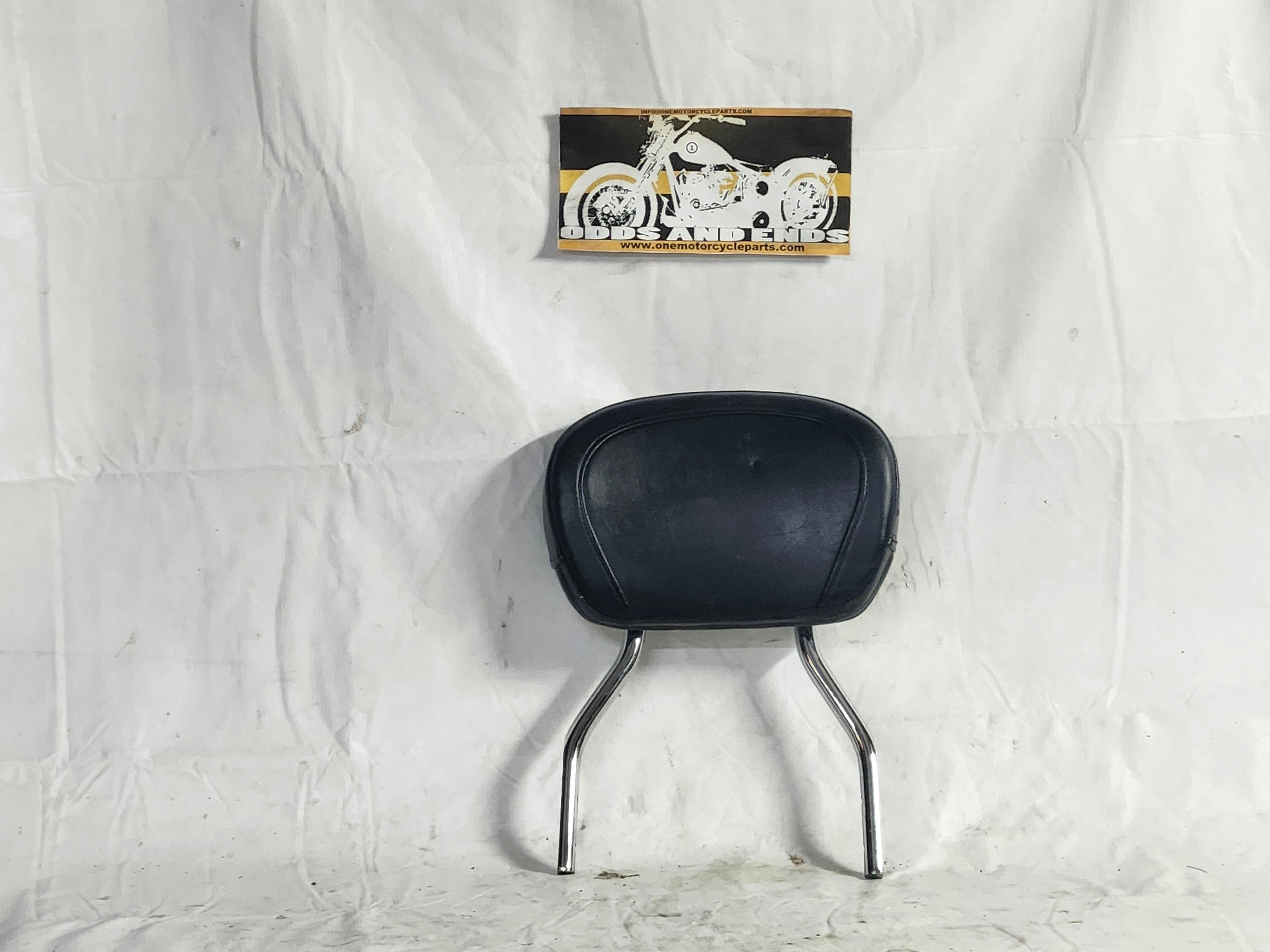 Middle Sissy Bar Seat