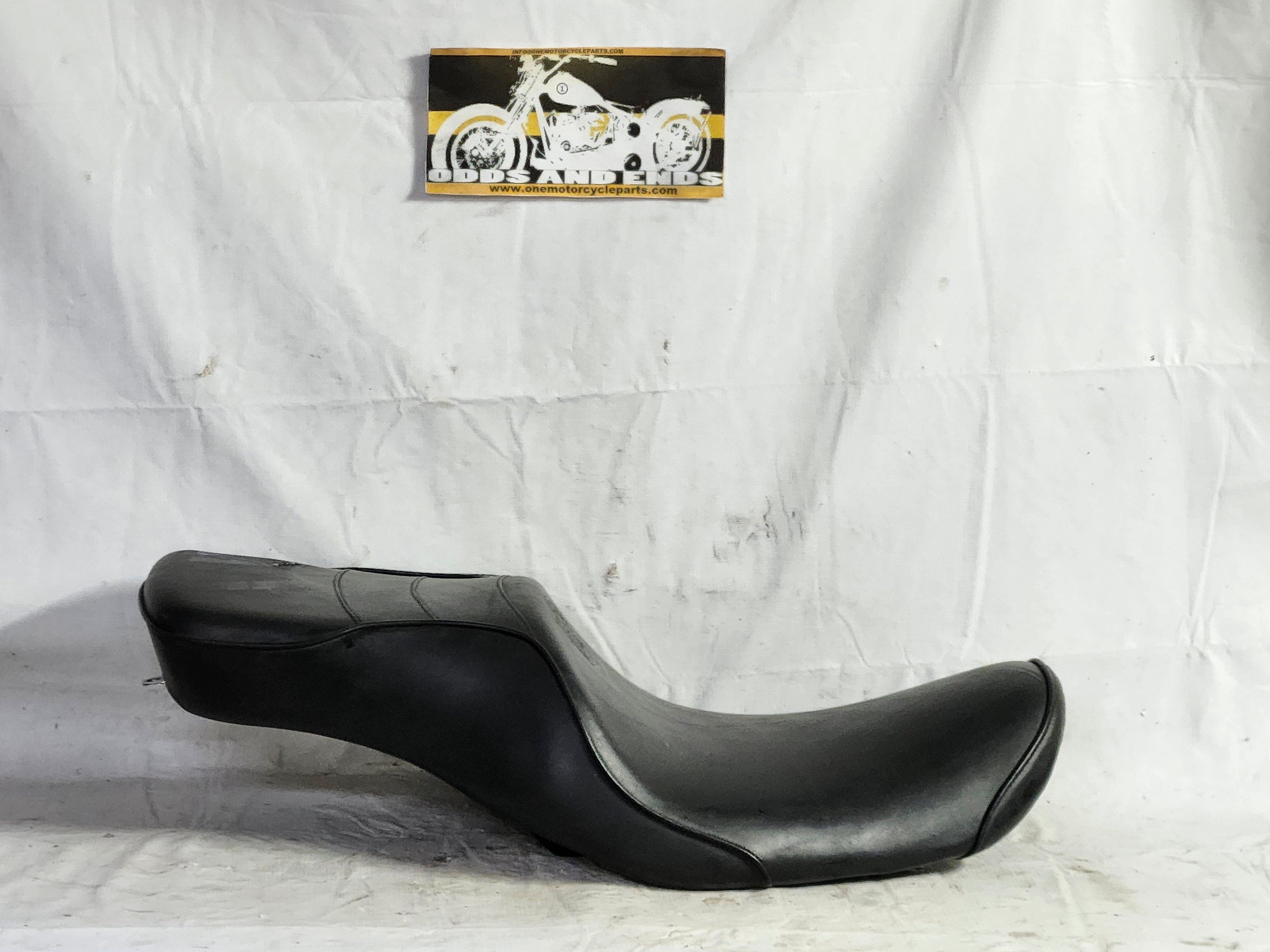 Harley Black Solid Seat - onemotorcycleparts.com