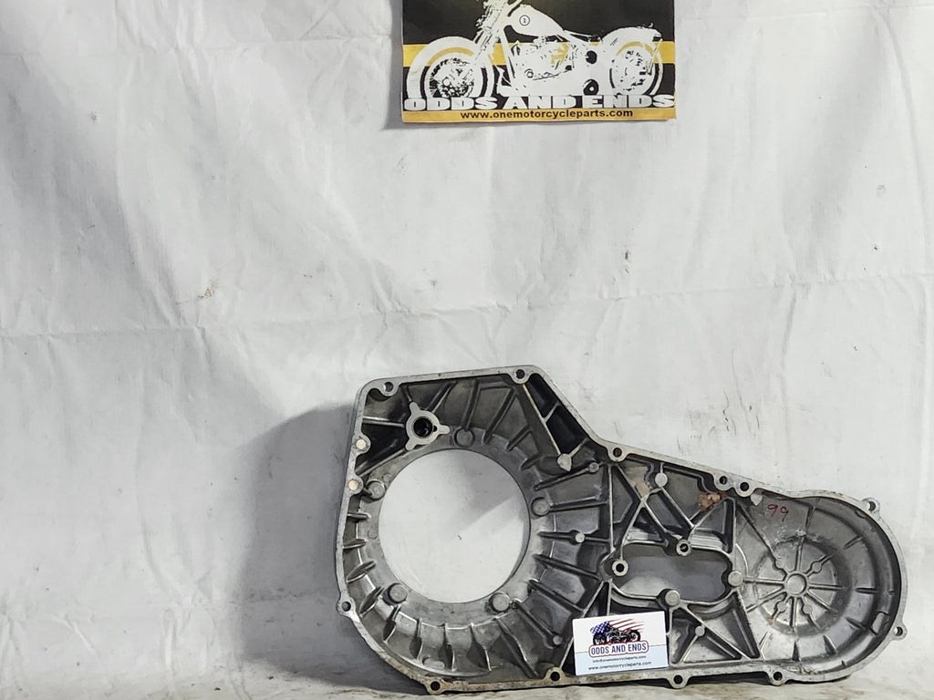 Primary Cover fitment Dyna, Softail Touring back