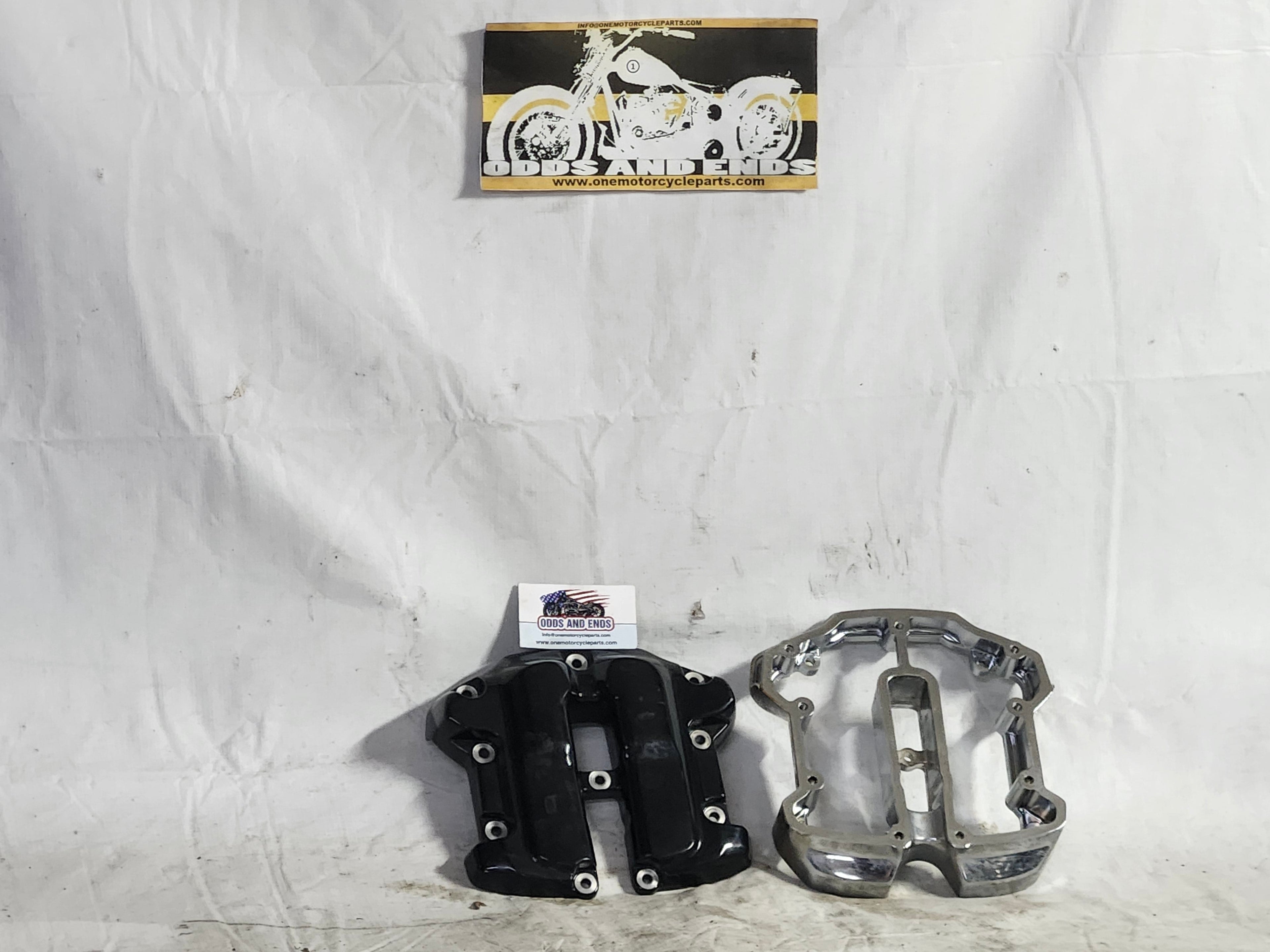 Milwaukee-Eight (M8) Upper and Lower Rocker Box Cover Gloss Black